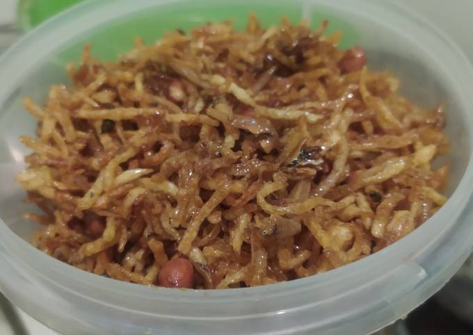 Ini dia! Cara praktis memasak Kering Kentang, Teri dan Kacang untuk Idul Adha  sempurna