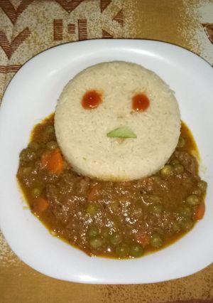 A picture of Braised rice and beef stew.