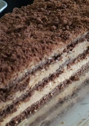Una foto de Torta chocotorta helada con abundante relleno
