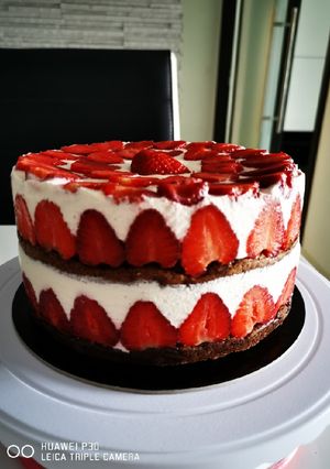 Epres joghurtos sajttorta (liszt- és cukormentes) recept fotója