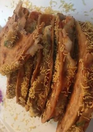 A picture of Mexican taco In Indian style.