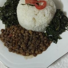 Rice served with kamande A picture of Rice served with kamande.
