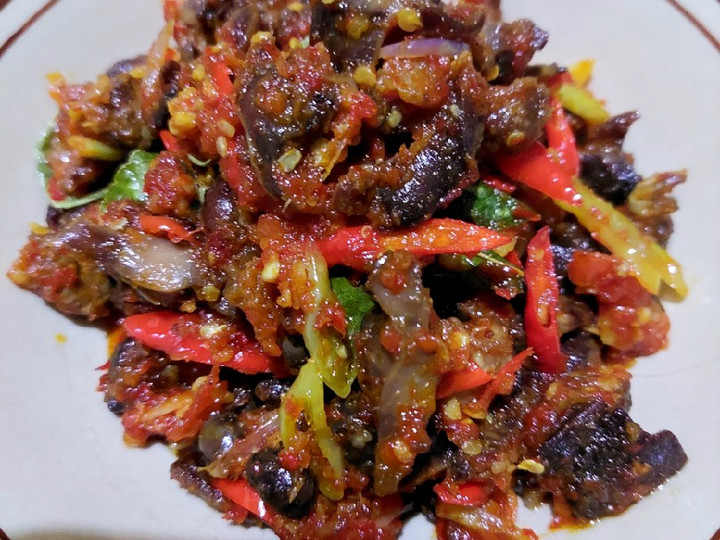 Bagaimana Menyiapkan Ati Ampela Balado Mercon, Bikin Ngiler