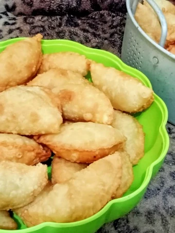 Cara Mudah Membuat Resep Pastel isi bihun yang Menggugah Selera Anti Ribet, Bisa Manjain Lidah