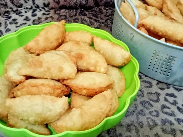 Langkah Mudah untuk Membikin Resep Pastel isi bihun yang Menggugah Selera Anti Ribet, Bikin Ngiler