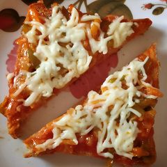 A picture of Bread pizza.