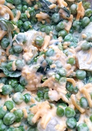 A picture of Charmschool Luncheon Pea Salad.