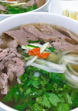 Hình của món Phở Bò Tái Chín.