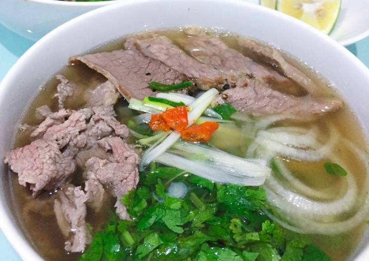 Quán ăn, ẩm thực: Quán Phở Ngon Quận 3 Ph%E1%BB%9F-bo-tai-chin-recipe-main-photo