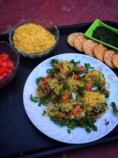 પાપડી ચાટ (papdi chat recipe in gujarati) રેસીપી મુખ્ય ફોટો