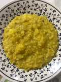 Arroz yamaní, papa y salsa de leche de coco