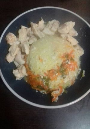 Una foto de Pollo con limón y mantequilla