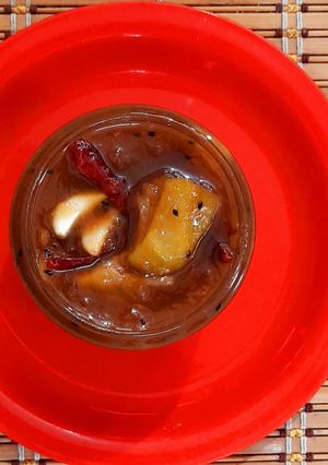 A picture of Sweet and sour mango pickle.
