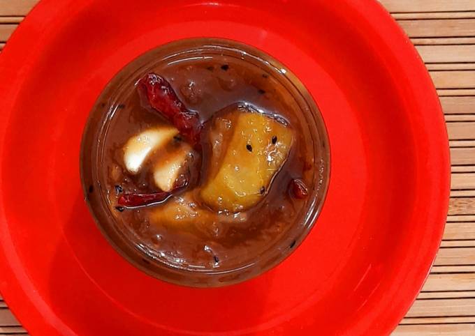 Sweet and sour mango pickle