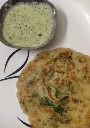 A picture of Rava Uttapam.