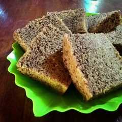 A picture of Bolu Pisang Kukus.