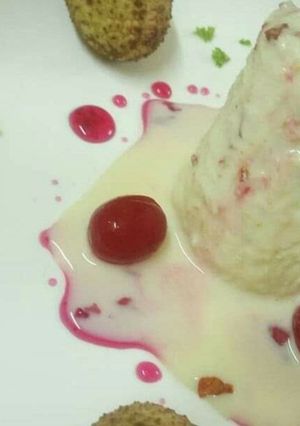 A picture of Chilli litchi icecream.
