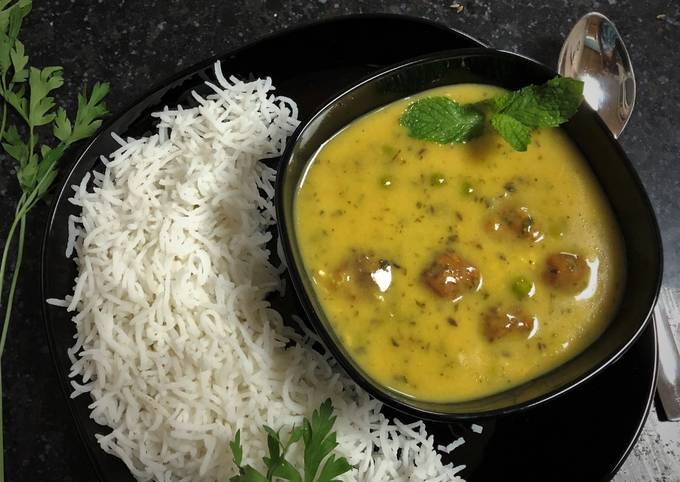 Chicken Balls Kadhi