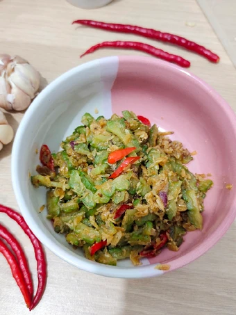 Cara Mudah Membikin Resep Tumis Pare Udang Rebon yang Uenak Anti Ribet, Mantap Sekali