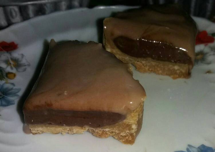 Pai Cokelat Biskuit Roma Kelapa