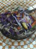 Chop suey de vegetales y fideos de arroz