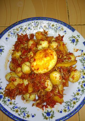 Foto resep Sambal ibu, anak telur dan teman-temannya 😀