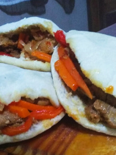 Una foto de Pan pita (pan árabe)