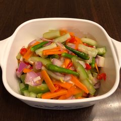 A picture of Indonesian Fresh Cucumber Pickles (Acar Ketimun).