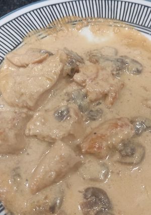 Una foto de Pollo Stroganoff
