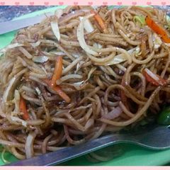 Veg noodles A picture of Veg noodles.