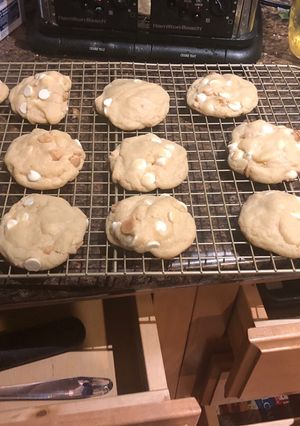 A picture of Amazing white chocolate macadamia nut cookies!.