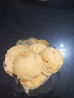 મેંગો આઈસ્ક્રીમ (Mango icecream recipe in Gujarati) રેસીપી મુખ્ય ફોટો