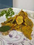 Maize Flour and Parsley Papadi