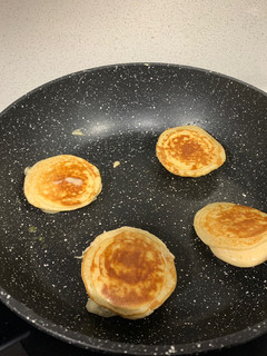 Una foto de Mini tortitas saludables de plátano