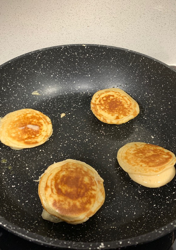 Una foto de Mini tortitas saludables de plátano