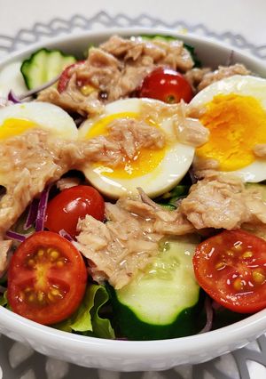 夏日沙拉佐鮪魚醬汁 的食譜成品照片