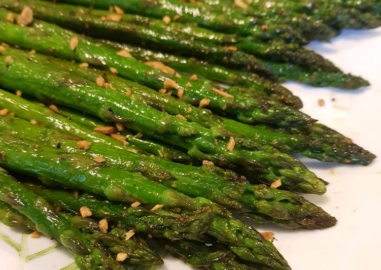 Pan seared asparagus