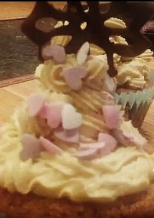 A picture of My first cupcake.