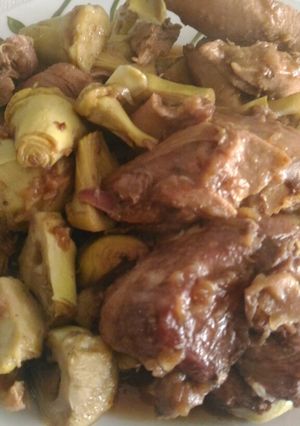 Foto di Tacchino disossato con carciofi