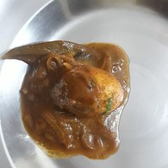 A picture of Egg curry.