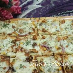 A picture of Tawa Mixed Bread Pizzas.