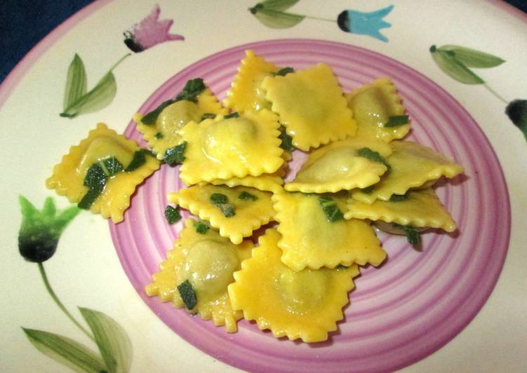 Raviolini burro e salvia