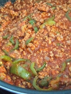 Una foto de Carne picada con tomate
