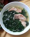 Canh rau ngót nấu sườn cây