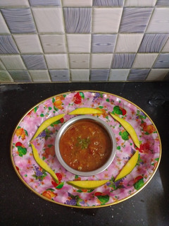 *மாங்காய், வறுத்து அரைத்த பொடி, குழம்பு*(mango curry recipe in tamil) செய்முறை முக்கிய புகைப்படம்