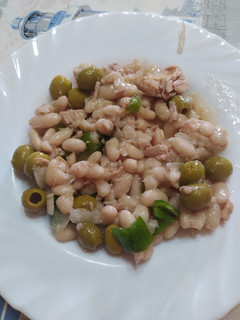 Una foto de Ensalada de alubias