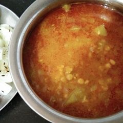A picture of Ghiya dal veg (bottle gourd).