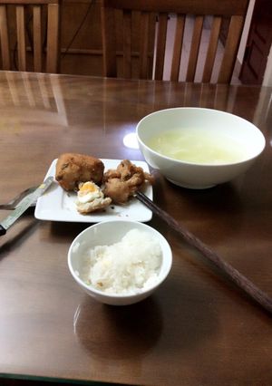 Hình của món Thịt cuộn trứng lòng đào chiên giòn.