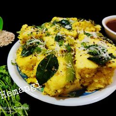 A picture of Dhokla.