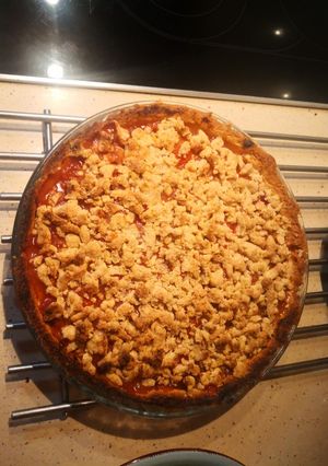 Una foto de Crumble de Ciruelas rojas